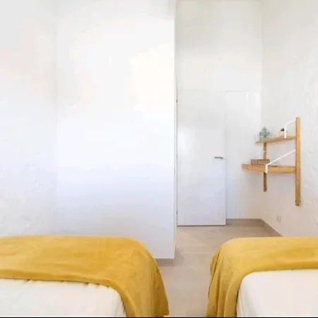 2 Bedroom Aguamarina Dom wakacyjny *